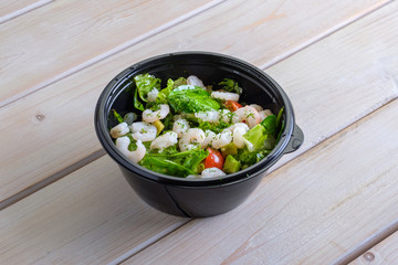 Salad with shrimps and fresh vegetables