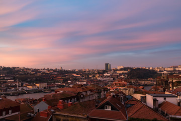 Obraz premium Panoramic view of Old Porto over Douro river at sunrise, Porto, Portugal
