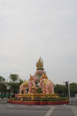 Fototapeta na wymiar Elephant sculpture in front of Phra Kaew Temple
