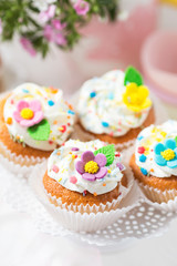 Easter cupcakes with sugar flowers