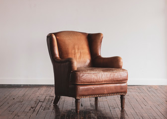 Antique Leather Chair - obrazy, fototapety, plakaty