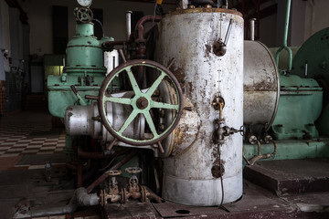 Turbinenhalle einer Brikettfabrik