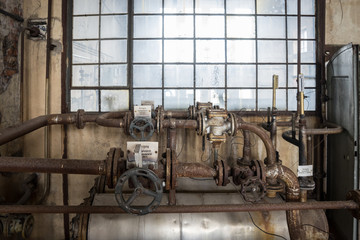 Produktionshalle einer Brikettfabrik