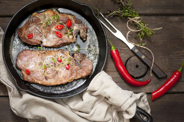 Grilled pork chop, top view