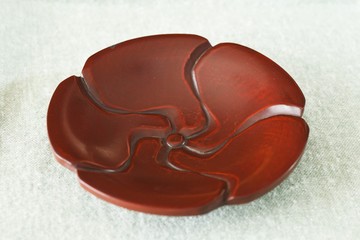 Japanese traditional crafts. lacquered teacup saucers. / Called 