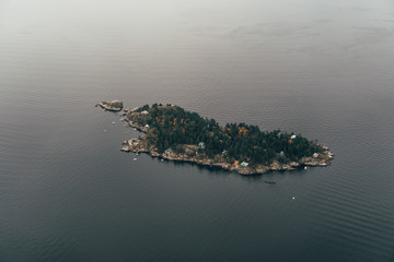 island in the sea