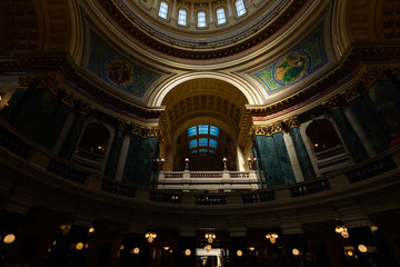 Naklejka premium Light entering the rotunda.