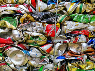 Fototapeta na wymiar Bangkok, Thailand - September 20, 2018 : pile of old aluminum beverage cans prepare for recycle