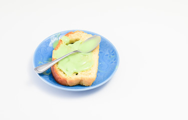 Bread coating with pandan custard
