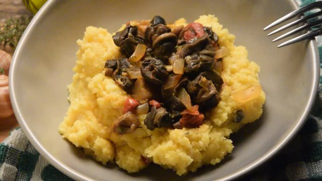 Polenta e chiocciole ft7109_0164 and snails und Schnecken