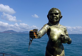 Giant Goddess Of Love