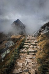 Foggy mountain © Krystian