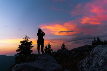 Obraz premium Smartphone phone on sunset