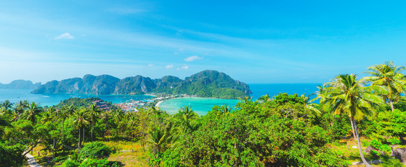 phi phi island beautiful panorama © Kateryna Kovarzh