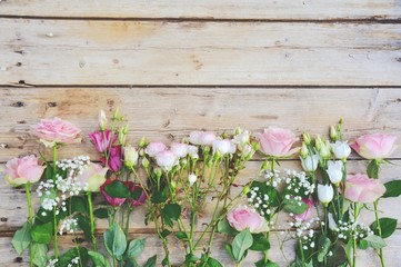 Fototapeta na wymiar Blumenstrauß mit Rosen - Grußkarte zum Muttertag - Hochzeit - Geburtstag