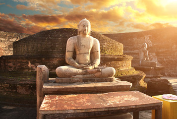 Statue of a meditating Buddha, Vatadage, Polonnaruwa, Sri Lanka