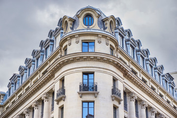 Fototapeta na wymiar Facade building in Paris. France