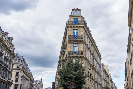 Edificios parisinos en Paris. Francia