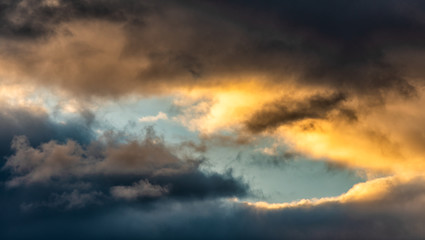 Obraz na płótnie Canvas Colorful abstract sky and clouds