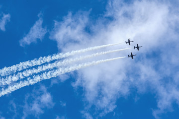 Airshow, aerobatic, albatros