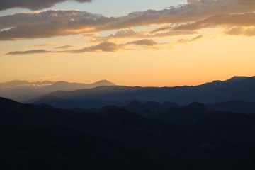 Fototapeta premium wiosenny krajobraz photos.savsat / artvin / turcja