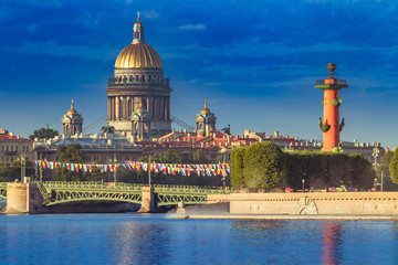 Obraz premium St. Petersburg. Russia. Day of the Navy of Russia. Decoration flags on the day of the naval parade. Neva River. Saint Isaac's Cathedral. Vasilyevsky Island. Holidays of Russia. Petersburg embankments.