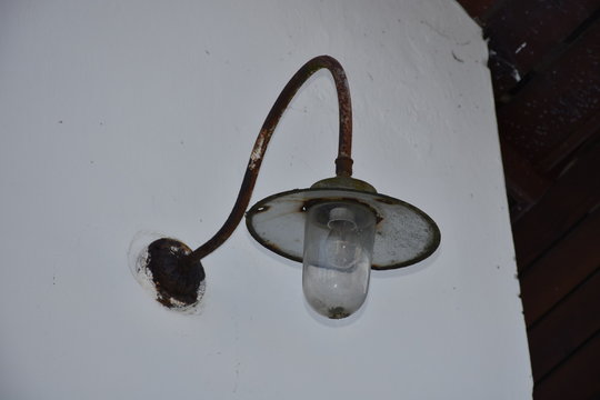 Arnoldstein, K&auml;rnten, Schrotturm, Lost Place, Denkmal, Urban Exploring, Lampe, Turm, Geschichte, Industrie,  Schrotkugeln. Dach, Glocke, Sirene, Rohr, Stromanschluss, 