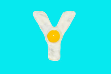 Fried egg in the shape of the letter Y