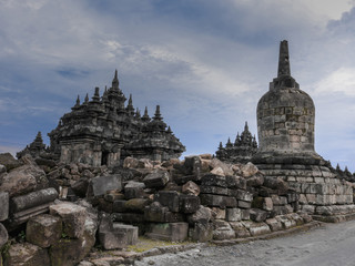 Fototapeta na wymiar ancient pagoda in ayutthaya thailand
