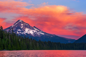 Mt. Hood at sunset from Lost Lake, Oregon - obrazy, fototapety, plakaty