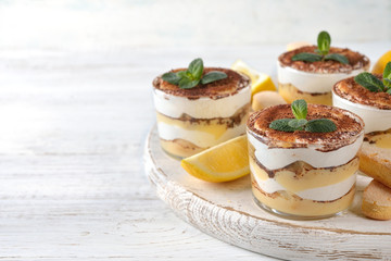 Lemon tiramisu dessert