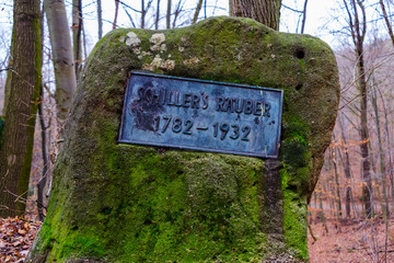 Schillers Räuber im Wald