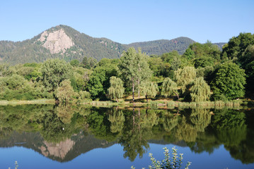 Fototapeta na wymiar Water mirror - Smolyan mountain, Bulgaria