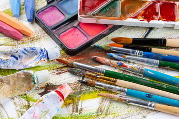 Fototapeta premium Paint brushes and paints for drawing.
