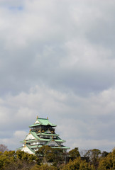 Fototapeta premium 冬の大阪城天守閣