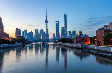 Fototapeta na wymiar shanghai skyline