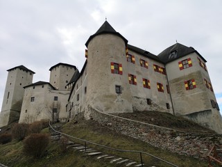 Fototapeta na wymiar Burg Lockenhaus