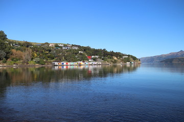 Fototapeta na wymiar small fishing village on the lake