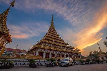 Obraz premium Phra Mahathat Kaen Nakhon, or Wat Nong Wang, is a royal temple with beautiful sculptures of 9-storey relics, a landmark Buddhist site in Khon Kaen Province, Thailand