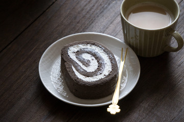 ロールケーキ  コーヒー