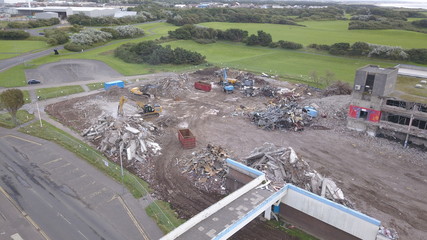 Demolition of large Leisure Centre