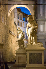 Fototapeta na wymiar Italia, Toscana, Firenze, Piazza della Signoria,statue nella Loggia dei Lanzi
