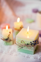 Fototapeta na wymiar candles with lavender flowers