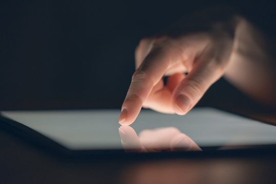 Finger auf Touchscreen