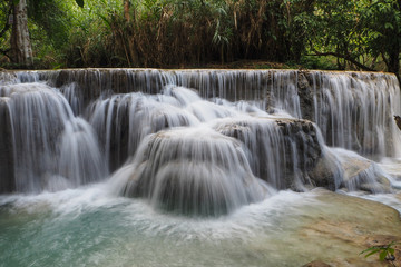 Obraz premium Tat Kuang Si Waterfalls in Luang Prabang
