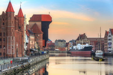 Fototapeta na wymiar Beautiful old town of Gdansk with historic Crane at Motlawa river, Poland