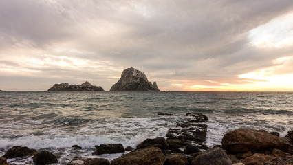 Fototapeta na wymiar A beautiful sunset on the island of Es Vedra, Ibiza