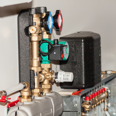 Heating water supply system with water pump