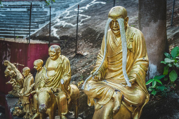 Obraz premium Honk Kong, November 2018 - Ten Thousand Buddhas Monastery (Man Fat Sze) 