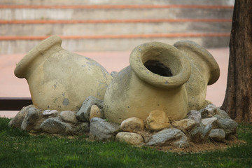 amphorae in the garden